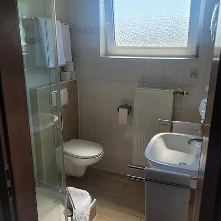 Bed & Breakfast Ems-hotel 2*