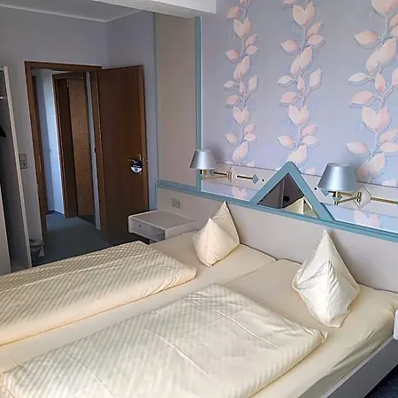 Ems-hotel فندق مبيت وإفطار إمدن