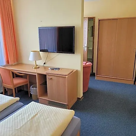 فندق مبيت وإفطار Ems-hotel 3*