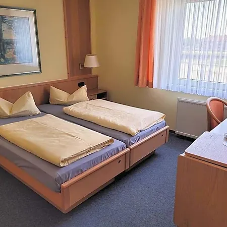 فندق مبيت وإفطار Ems-hotel إمدن