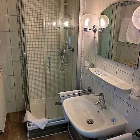 Ems-hotel 3* إمدن